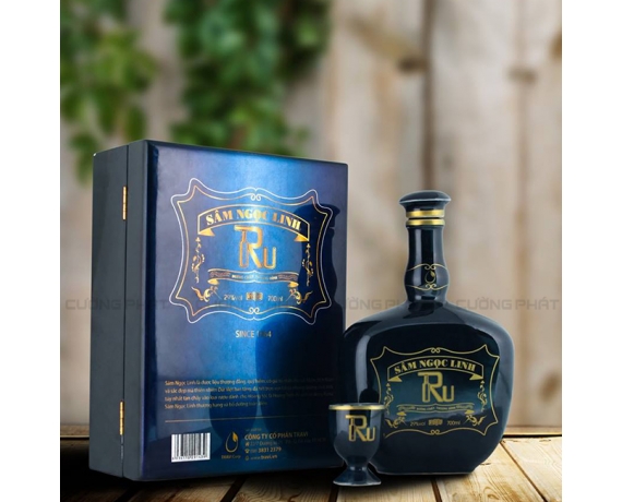 Bình rượu Sâm Ngọc Linh